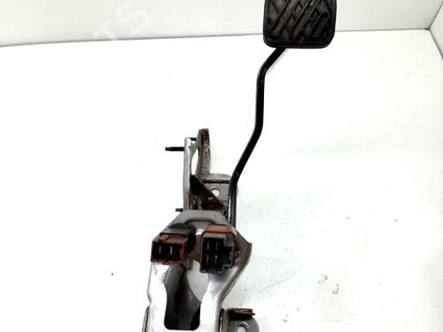 bremsepedal NISSAN X-TRAIL II (T31) 2.0 dCi 4x4 (150 hp) 30622140