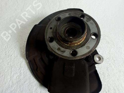 Used Right front steering knuckle VOLVO S60 I (384) 2.4 (170 hp) 29557913