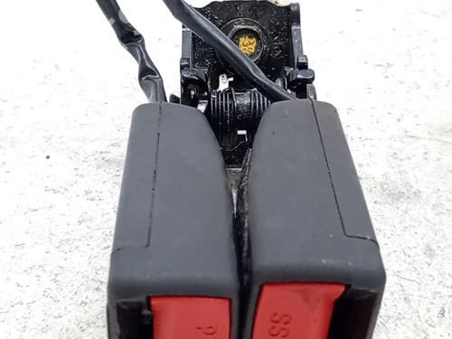 Used Seat buckle Seat buckle 38990457 38990457