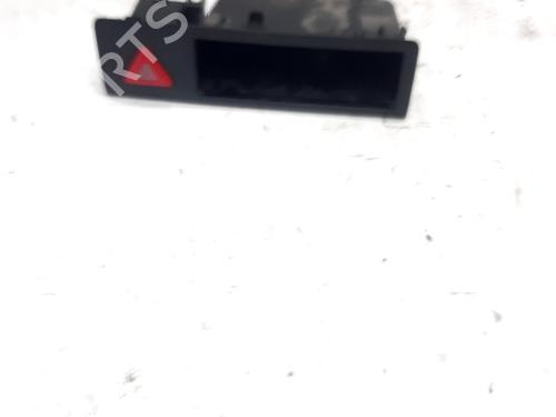 Bouton de warning Bouton de warning VW CALIFORNIA T5 Camper (7EC, 7EF, 7EG, 7HF, 7HC) 1.9 TDI (84 hp) 36666534 36666534