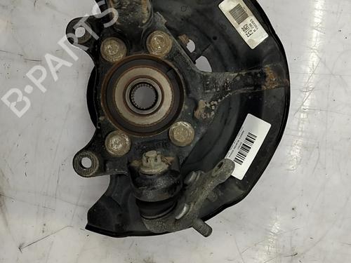 Used Right front steering knuckle Right front steering knuckle TOYOTA AURIS (_E18_) 1.4 D-4D (NDE180_, NDE180R) (90 hp) 33764114 33764114
