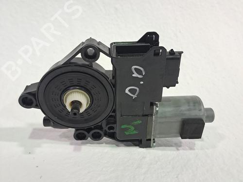 Used Right front window motor HYUNDAI i40 I CW (VF) 1.7 CRDi (136 hp) 24240213