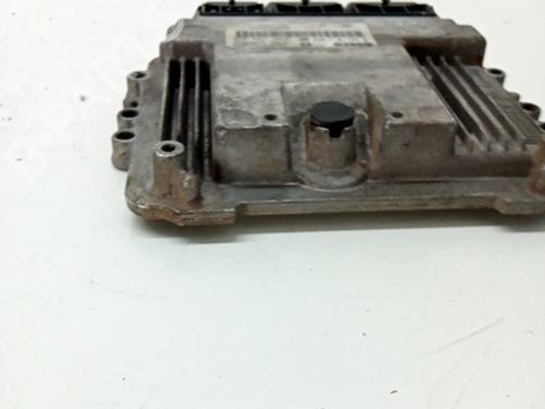 Engine control unit (ECU) RENAULT TRAFIC II Van (FL) 2.5 dCi 145 (FL0J) | BP30050351M57