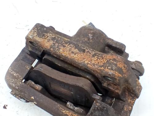 Used Right front brake caliper Right front brake caliper VW TRANSPORTER T4 Bus (70B, 70C, 7DB, 7DK, 70J, 70K, 7DC, 7DJ) 1.9 TD (68 hp) 33037544 33037544