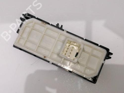 Used Switch TOYOTA YARIS (_P21_, _PA1_, _PH1_) 1.5 (MXPA11) (125 hp) 23420792
