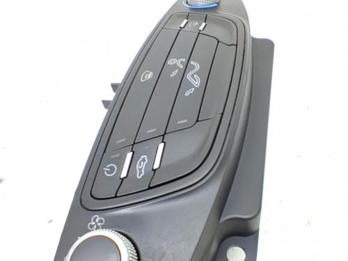 Used Climate control Climate control FORD TOURNEO COURIER B460 MPV 1.6 TDCi (95 hp) 36257832 36257832
