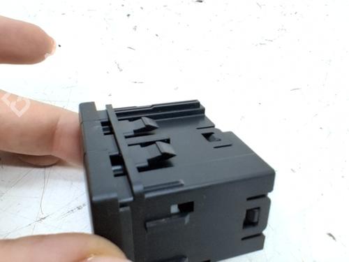 Switch TOYOTA RAV 4 IV (_A4_) 2.5 Hybrid (AVA42_) | BP37590679I30 - Image 2