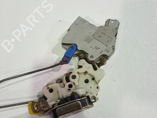 Used Front right lock NISSAN TERRANO II (R20) 2.7 TDi 4WD (125 hp) 23935071