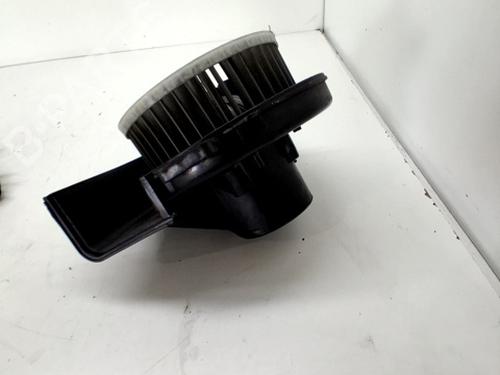 Heater blower motor SKODA RAPID (NH3, NK3, NK6) 1.6 TDI | BP29992095M62 