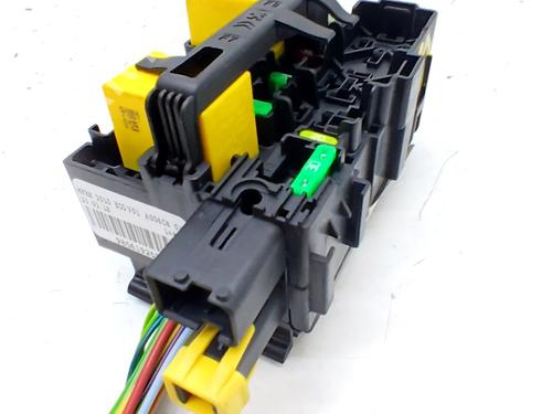 Used Fuse box Fuse box PEUGEOT 308 Hatchback Van (LB_) 1.5 BlueHDi 130 (LBYHZP) (131 hp) 33763115 33763115