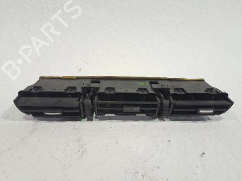 Used Air vent NISSAN X-TRAIL I (T30) 2.2 Di 4x4 (114 hp) 30898147