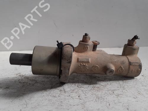 Maître-cylindre FORD FOCUS I (DAW, DBW) 2.0 16V | BP24821129M77 