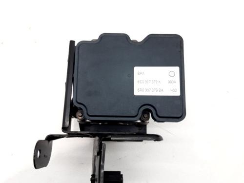 Abs pomp VW POLO V (6R1, 6C1) 1.4 TDI (90 hp) 31609508