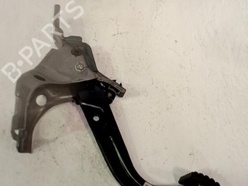 Used Break pedal KIA RIO IV (YB, SC, FB) 1.0 T-GDI 120 Eco-Dynamics+ (120 hp) 29992459