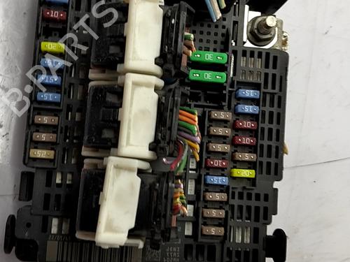Used Fuse box CITROËN C4 II (NC_) 1.6 HDi 90 (92 hp) 31035918