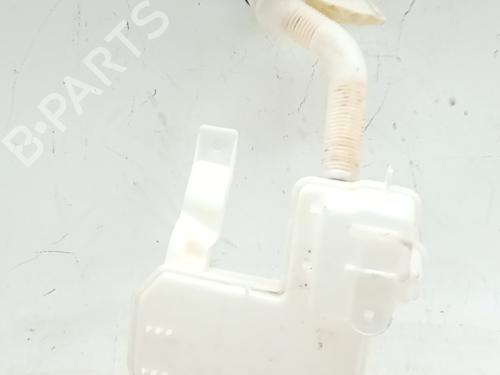 Used Windscreen washer tank OPEL CORSA F (P2JO) 1.2 (68) (101 hp) 32285177