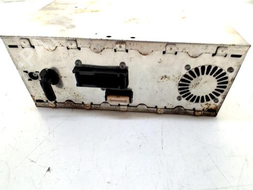 Used Radio AUDI A8 D2 (4D2, 4D8) 2.5 TDI (180 hp) 30743174