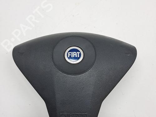 Used Driver airbag FIAT STILO (192_) 1.9 JTD (192_XF1A) (80 hp) 23975367