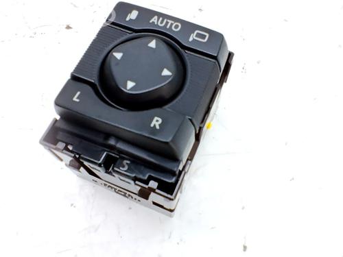 Comando specchietti Comando specchietti TOYOTA LAND CRUISER PRADO (_J15_) 2.8 D-4D (GDJ150_, GDJ155_, GDJ150, GDJ151) (177 hp) 36002319 36002319