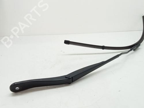 Front windshield wiper arm RENAULT CLIO V (B7_) 1.0 TCe 90 (B7MT) | BP28957790C143 