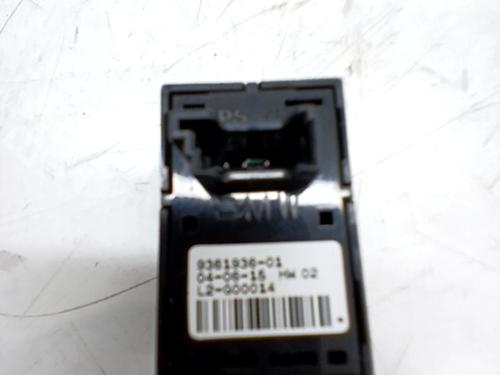 Used Right rear window switch BMW 3 (F30, F80) 318 d (150 hp) 30622623