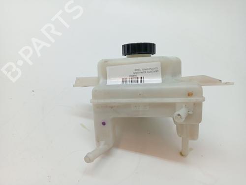 Used Expansion tank TOYOTA YARIS (_P13_) 1.5 Hybrid (NHP130_, NHP130) (101 hp) 23363040