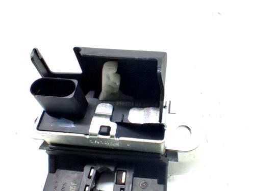 Used Tailgate lock VW POLO V (6R1, 6C1) 1.2 TSI 16V (90 hp) 31262510