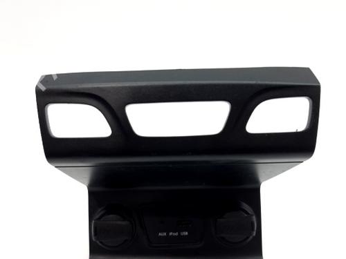 Used Middle console HYUNDAI ix35 (LM, EL, ELH) 2.0 CRDi (136 hp) 31580218