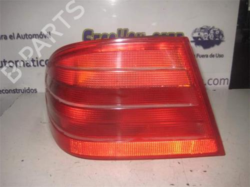 Piloto trasero izquierdo MERCEDES-BENZ 124 Saloon (W124) 250 D (124.125) (94 hp) 25988843