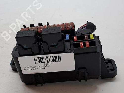 Fuse box OPEL MOKKA / MOKKA X (J13) 1.7 CDTI (_76) | BP27462106E1
