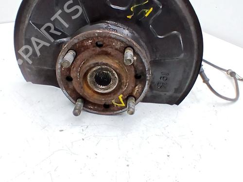 Used Right front steering knuckle Right front steering knuckle VOLVO V40 Estate (645) 1.8 i (125 hp) 33771877 33771877