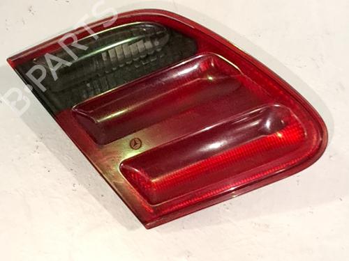 Used Left tailgate light Left tailgate light MERCEDES-BENZ E-CLASS (W210) E 320 CDI (210.026) (197 hp) 35947187 35947187