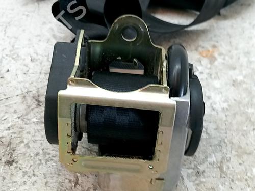 Used Front right seatbelt Front right seatbelt 37288587 37288587