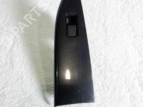 Używane Przełącznik szyby tylnej prawej MAZDA 6 Saloon (GG) 1.8 (120 hp) 30920768