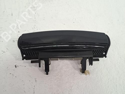 Høyre foran utvendig håndtak AUDI A4 B7 Convertible (8HE) 3.0 TDI quattro 8P0837207