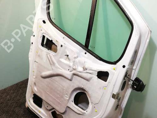 Used Left front door RENAULT TRAFIC II Van (FL) 1.9 dCi 100 (FL0C, FL0K, FL0B) (101 hp) 23935164