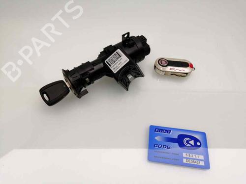 Used Electronic module FIAT 500 (312_) 1.2 (312AXA1A) (69 hp) 23651130