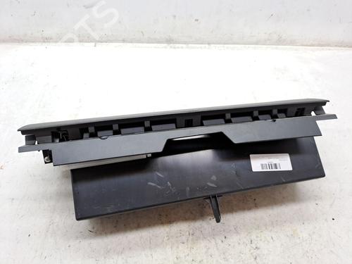 Used Glove box TOYOTA VERSO (_R2_) 1.6 (ZGR20_, ZGR20R) (132 hp) 23360689