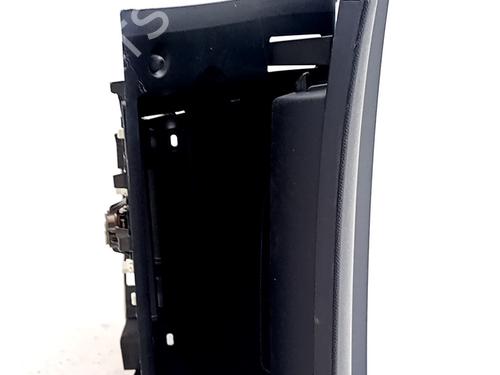 Used Glove box Glove box PEUGEOT 2008 II (UD_, US_, UY_, UJ_, UR_, UC_) 1.2 PureTech 100 (USHNK) (101 hp) 34005085 34005085