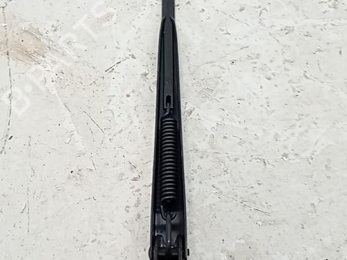 front-windshield-wiper-arm-fiat-600e-600-365_-364_-2023-35721614 main image