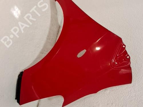 Used Right front fenders TOYOTA YARIS (_P9_) 1.4 D-4D (NLP90_, NLP90R) (90 hp) 31580269