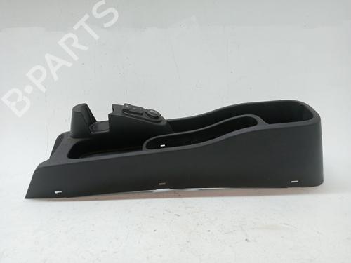 Used Armrest / Center console PEUGEOT BIPPER Tepee 1.3 HDi 75 (75 hp) 27556953