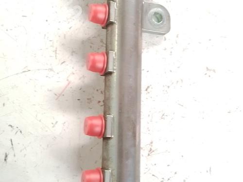 Used Injection rail Injection rail 39556648 39556648