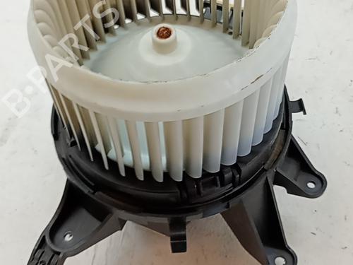 Motor da chauffage Motor da chauffage FIAT 500L (351_, 352_) 1.3 D Multijet (199LXY1A, 199LXY11) (84 hp) 36109108 36109108