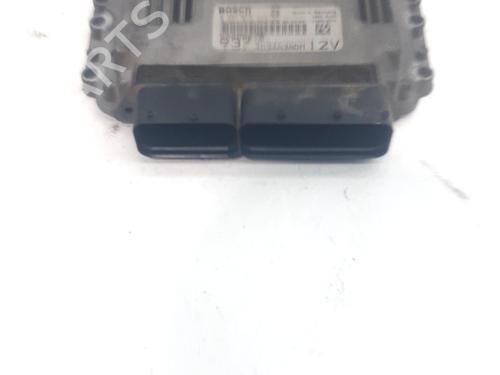 Used Engine control unit (ECU) Engine control unit (ECU) ALFA ROMEO 147 (937_) 1.9 JTDM 8V (937.AXD1A, 937.AXU1A, 937.BXU1A) (120 hp) 34367679 34367679