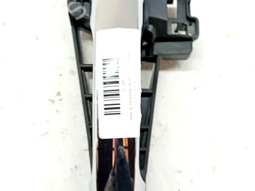 front-right-exterior-door-handle-fiat-500l-351_-352_-2012-32104949 main image