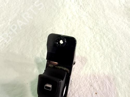 Used Right rear window switch KIA RIO IV (YB, SC, FB) 1.0 T-GDI 120 Eco-Dynamics+ (120 hp) 29992434