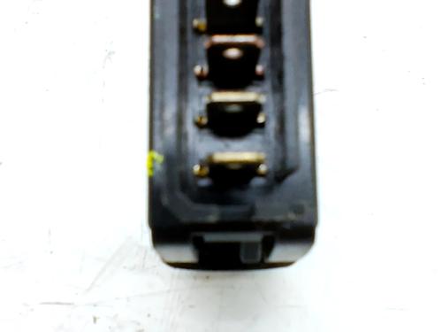 Used Right front window switch Right front window switch RENAULT KANGOO (KC0/1_) 1.2 (KC0A, KC0K, KC0F, KC01) (58 hp) 33012131 33012131