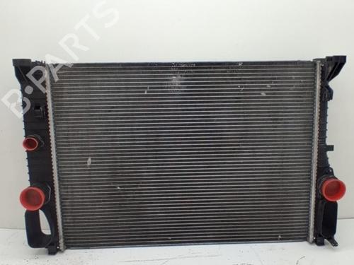 Used Water radiator Water radiator MERCEDES-BENZ E-CLASS (W211) E 280 CDI (211.020) (190 hp) 39556901 39556901