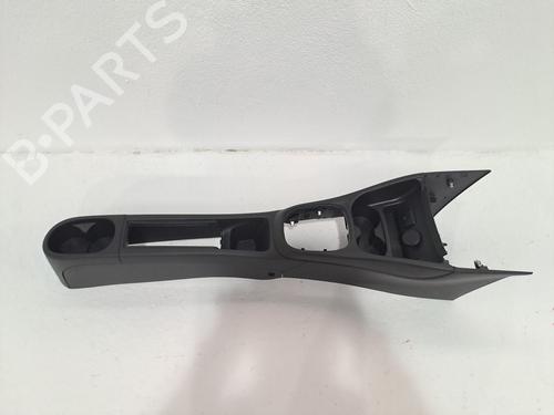 Consola central OPEL CORSA E (X15) 1.4 (08, 68) (90 hp) 26316176